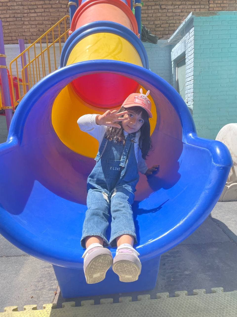 پیش دبستان و دبستان گل نرگس